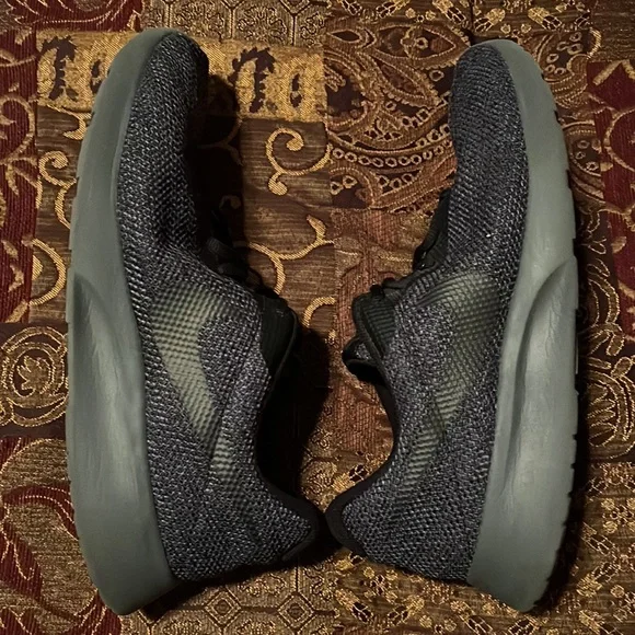 Nike Tanjun Knit Runner NIKE TANJUN WOLF GREY KNIT SNEAKERS RUNNING WALKING COMFORT  main image 4